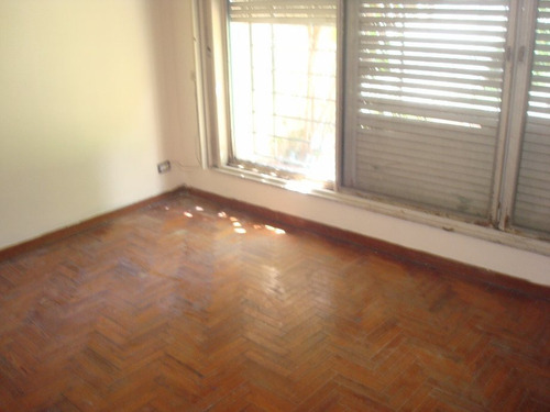 Imagen 5 de 14 de Casa Para 2 Familias En Venta En Moron Centro