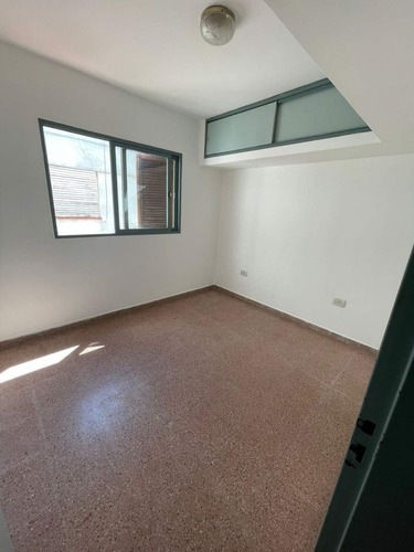 Imagen 6 de 10 de Departamento En Venta Barrio Alberdi