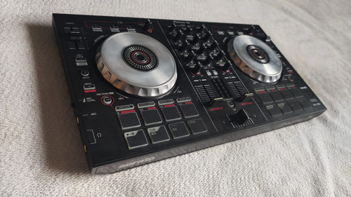 Controlador Dj Pioneer Ddj-sb2 Negro De 2 Canales