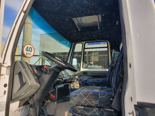 Ford Cargo 2422