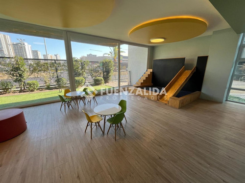 Amplio Departamento En Venta De 2 Dorm. En La Florida