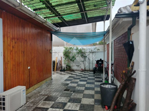 Casa En Venta De 5 Dorm. En Conchalí