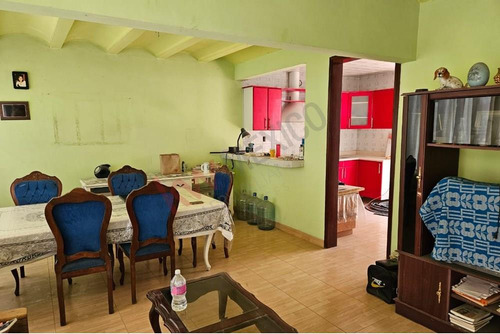 Casa En Venta Con Terreno Extenso Listo Para Expandirse A Tu Gusto.