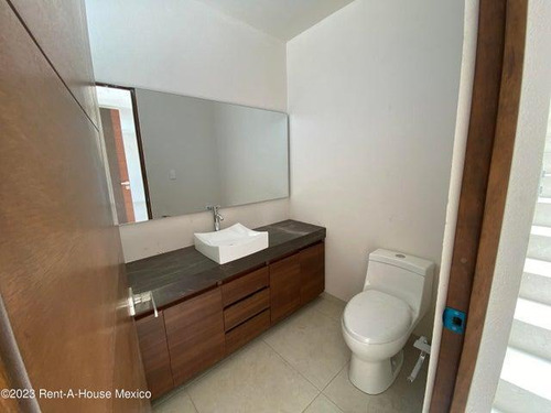 Casa En Venta En Metepec San Salvador Tizatlalli Gis 24-1104