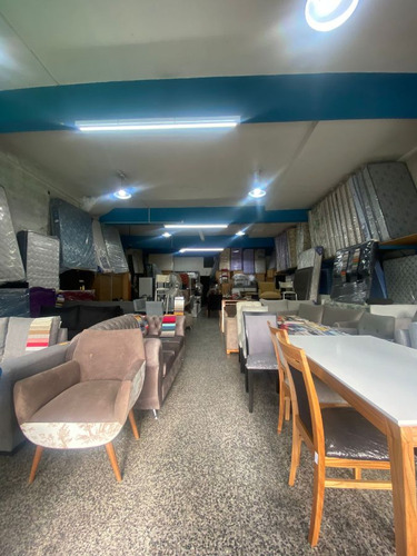 Local Comercial En Alquiler Sobre Avenida Mosconi 180m2