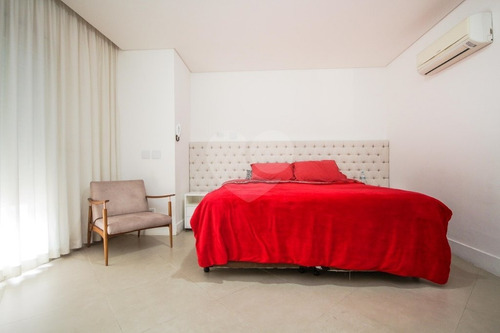 Imagem 15 de 17 de Casa Residencial - 6 Dorms - 4 Suites - 5 Vagas - Para Venda No Alto Da Lapa - Reo325277