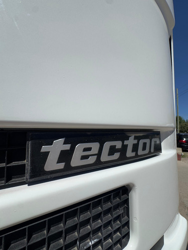 Iveco Tector 170 22 2004 Camión Volcador Rentaltrucks Vial