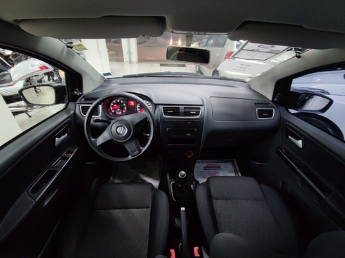 Imagem 8 de 14 de Vw Fox 1.0 G2 Trend Preto 2013 Flex