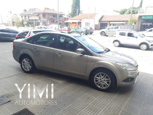 Ford Focus Ghia 1.8 Tdci