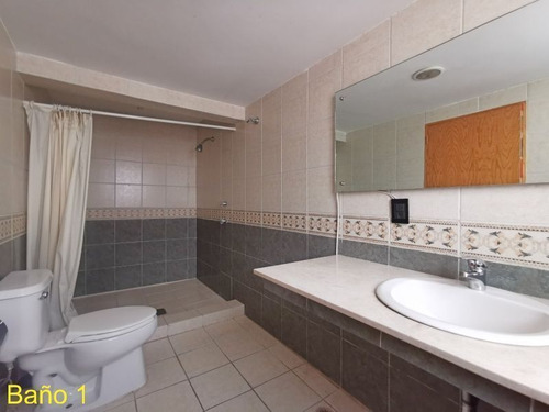 Casa Duplex 374m2c / 3r / 4.5b / 2a / Patio