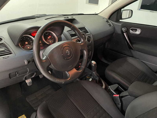 Imagem 7 de 14 de Renault Megane Grand Tour Expression 1.6 16v 4p 2010