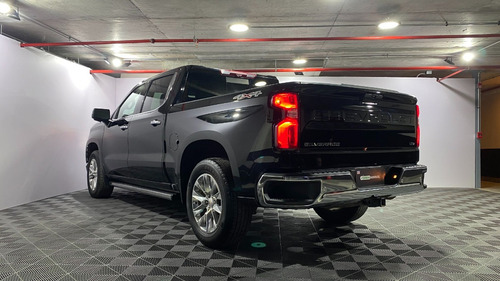 Imagen 4 de 18 de Chevrolet Silverado Ltz 4x4 5.3 At 2020