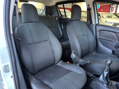 Renault Sandero 1.0 AUTHENTIQUE 16V FLEX 4P MANUAL