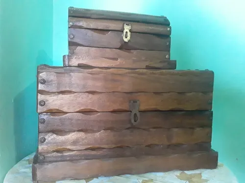 Baul De Madera (saman)