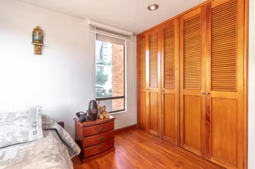 Apartamento En Venta En Cerros De Niza. Cod V8241