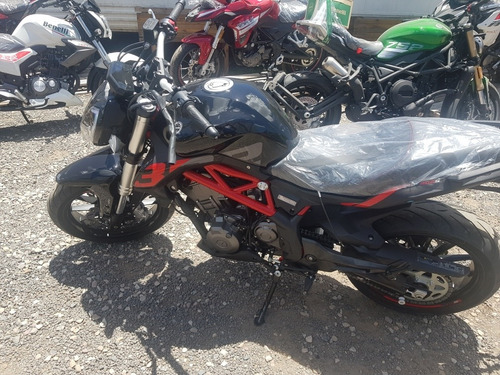Imagen 13 de 17 de Benelli 302 S En Sbk Motos