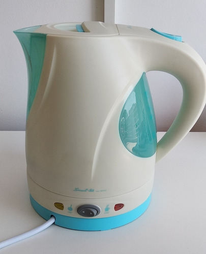 Pava Eléctrica 1/2 L