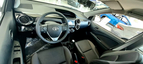 Imagen 8 de 15 de Toyota Etios 5p 1.5 Xls Pack Mt 2022
