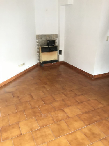 Casa En Venta Ubicado En Lanús Este, Lanús