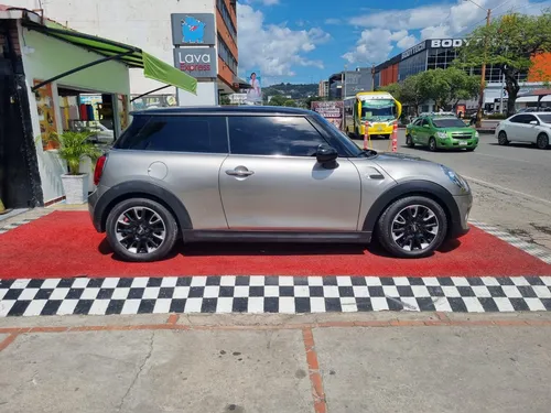 Mini Cooper 1.5 Turbo At