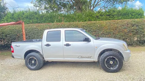 D-max 2007 Con Soat Y Tecno Recién Sacados Llantas A Un 90%