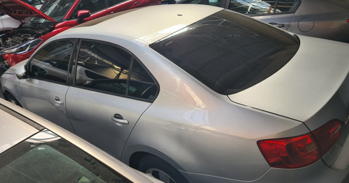 Volkswagen Vento 2.0tdi