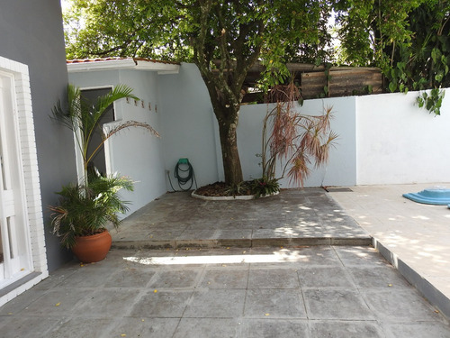 Imagem 13 de 14 de M.a.g.n.í.f.i.c.a Residência Com Piscina