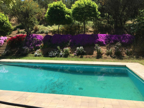 Parcela Con 2 Casas Y Piscina Maria Pinto