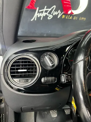 Volkswagen Beetle 2.5 Design Mt