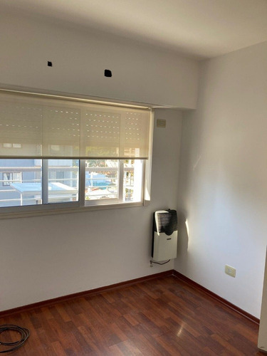 Imagen 10 de 15 de Venta. 2 Ambientes. Balcón Terraza. Behring Y Gamarra.