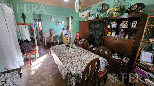 Venta Casa De 3 Ambientes Con Cochera En San Francisco Solano (31800)