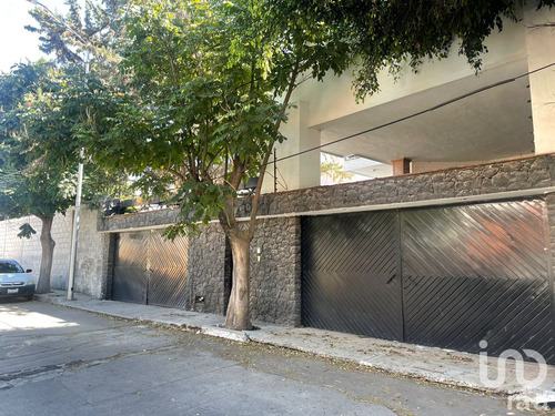 Venta Casa 4 Ambientes Tejeda