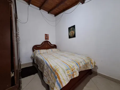 Casa En Venta En Laureles. Cod V15237