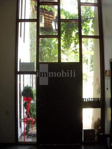 Imagem 7 de 15 de Residência Em Condominio A 1 Km Do The Square E D. Deôla,9.000 M, Quadra De Tenis E Piscina. - Gv13613