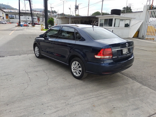 Imagen 3 de 10 de Volkswagen Vento 2016 1.6 Confortline At