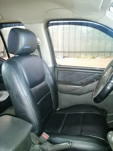 Imagen 8 de 12 de Nissan Navara 2012