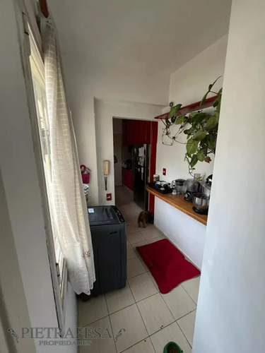 Apto En Venta Con Renta 4 Dormitorios, 2 Baños-centro
