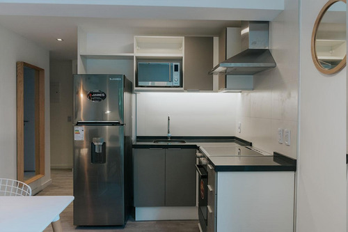 Imagen 13 de 16 de Km 0 Austral | 801 Apartamento 1 Dormitorio En Venta En Centro (montevideo) | Piso Alto Con Box | Gran Terraza Y Parrillero