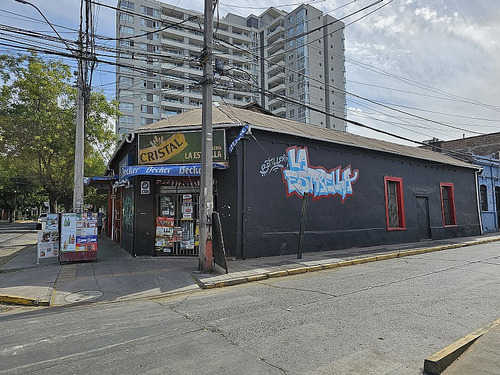 Casa Comercial En El Salto Chico Con Union, Recoleta