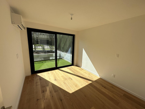 Venta Apartamento Dos Dormitorios Tres Baños Malvín Patio Exclusivo Soleado