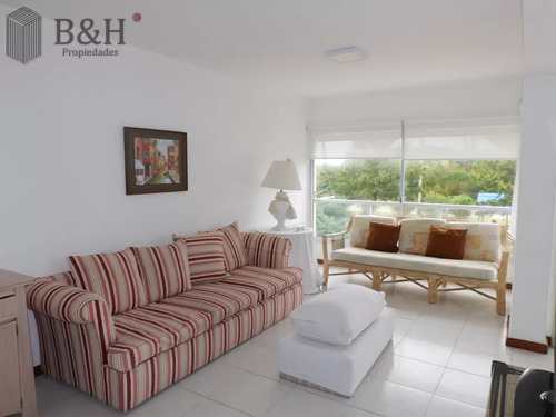 Apartamente Fte Al Mar Alquila Consulte
