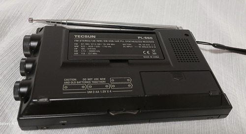 Radio Digital Tecsun Pl-660 Am Fm Sw Ssb Air Ñ Xhdata Sony Preto