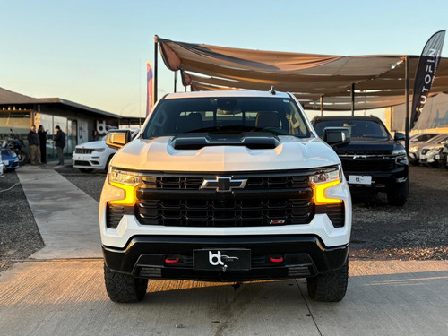 Chevrolet Silverado LT TB 4X4 CC 5.3 AUT