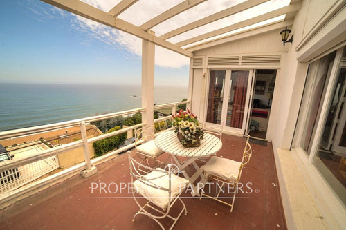 Espectacular Casa En Reñaca, Ideal Para Inversioni...