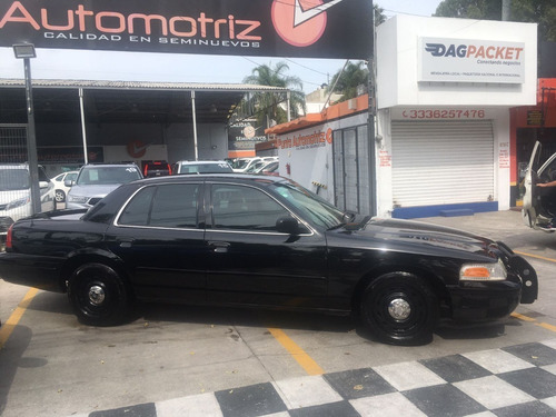 Imagen 5 de 12 de Ford Crown Victoria Police Interceptor 2005 Negro