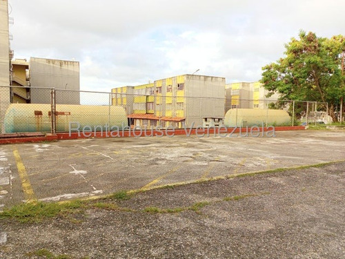 Yoselin Cabesas Vende Apartamento En La Mora 26-388 Yc
