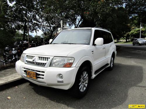Imagen 2 de 14 de Mitsubishi Montero 3.8 V77 Wagon