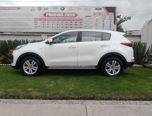 Kia Sportage 2.0 Lx At