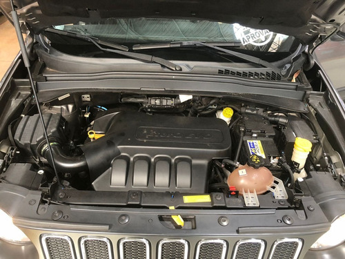 Imagem 12 de 20 de Jeep Renegade 1.8 Longitude 2017 ''nova Demais''