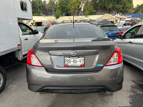Nissan Versa 1.6 Exclusive Navi At